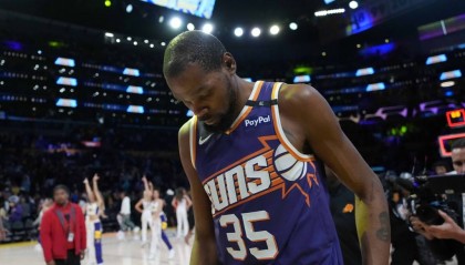 杜兰特:曾阻止回勇士的交易 得知自己要被送走很受伤