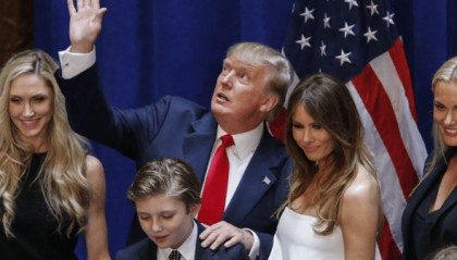 安理会上，中方罕见点名胡塞武装，不要再打西方商船！国防部一番话不简单