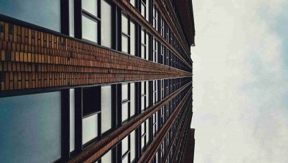 如何提升键盘打字速度和准确性？