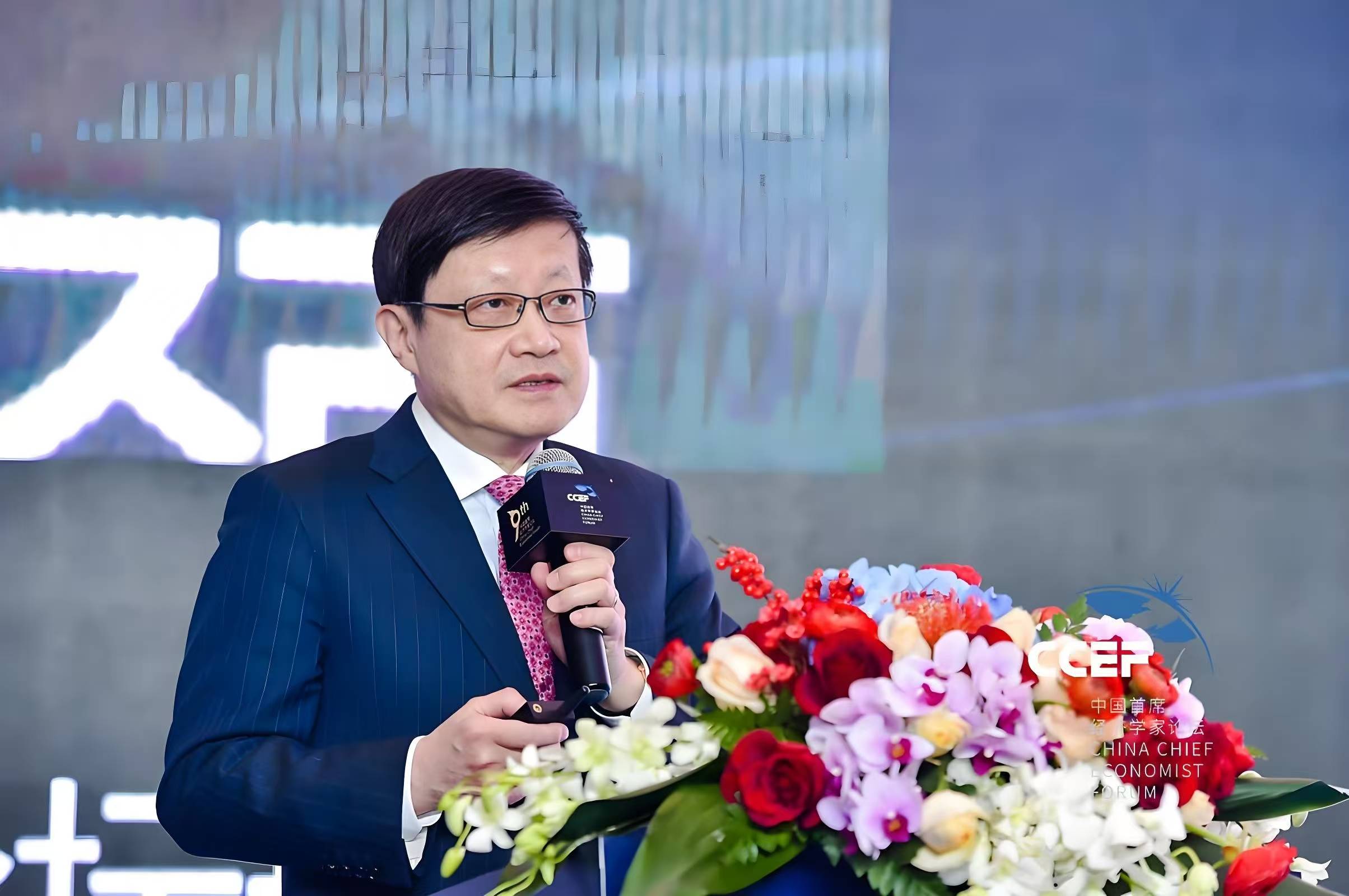 连平：如何看待金融蛇年首秀