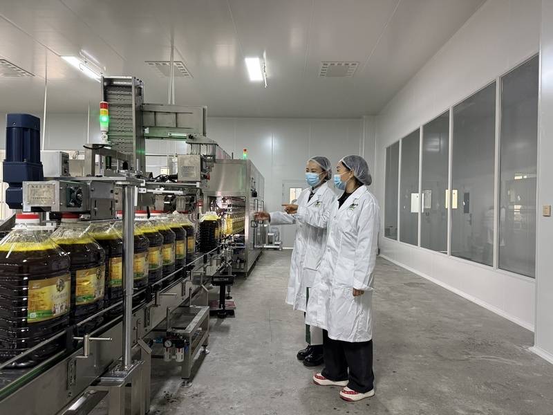 邮储银行遵义市分行：普惠金融 助企追梦