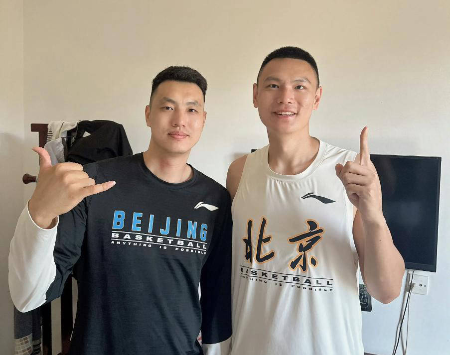 CBA最新动态：北京老兵退役，广厦提前续约布朗，所罗门伤愈归队