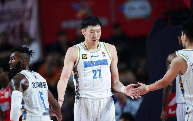 杨鸣就缺他！北京中锋砍下13+10，赢广厦立大功，翟晓川公开力挺