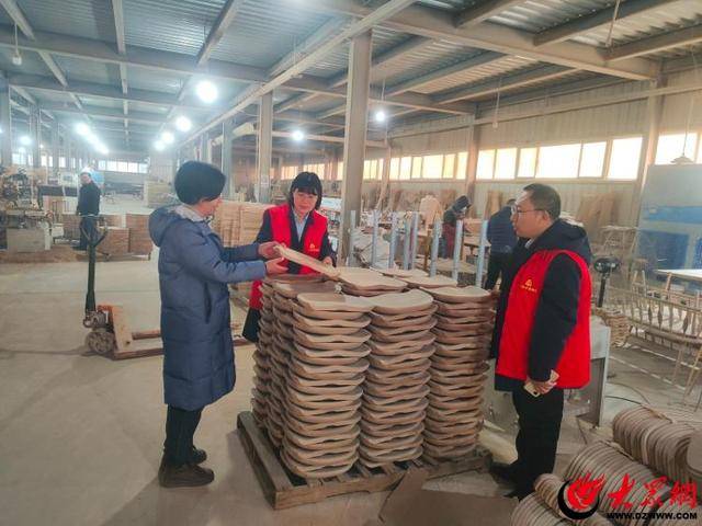 高密农商银行：金融活水“贷”动家具行业发展