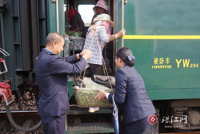 服务有温度 金融惠民生 金融“小服务”托起“大民生”