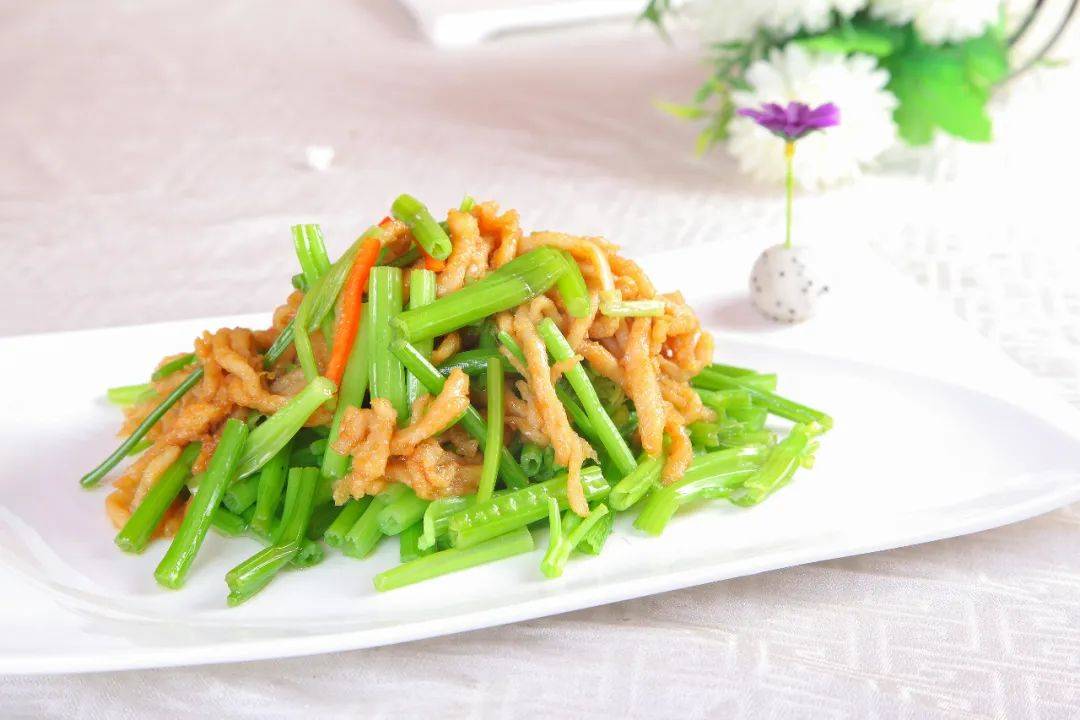 餐桌上的“降压灵”，每天坚持吃，平稳心脉！